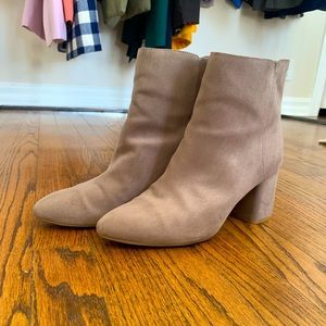 Old Navy “Suede” Ankle Booties EUC
